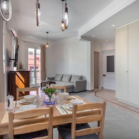 Christiana'S Lovely Apartment In Psyri, Athen Exterior foto