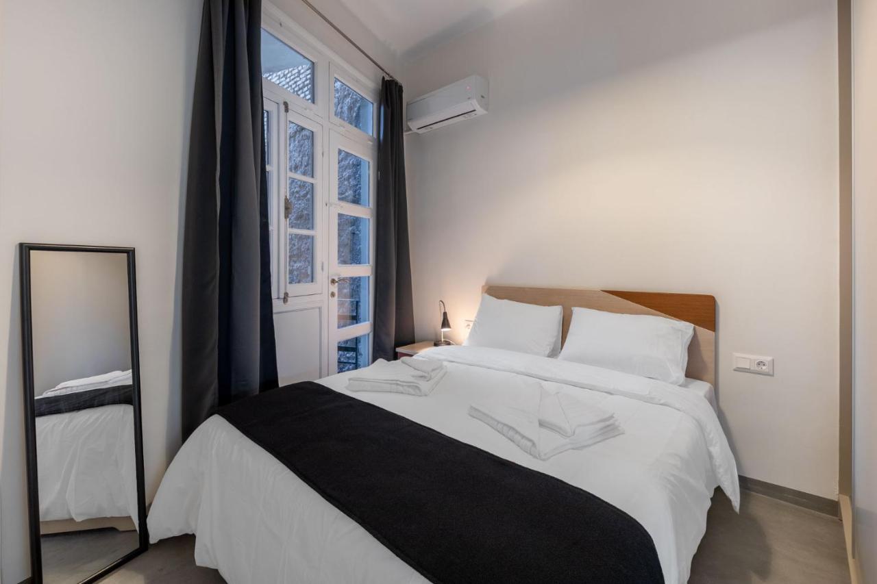 Christiana'S Lovely Apartment In Psyri, Athen Exterior foto